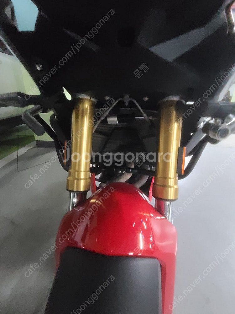 bmw f900xr21년식 판매합니다--2
