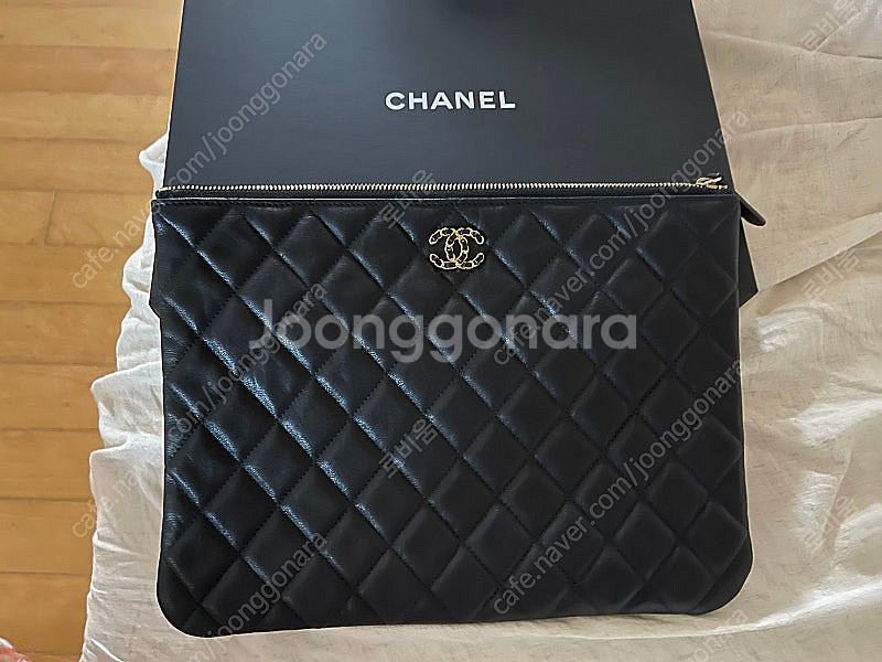 샤넬 클러치(정품)--1