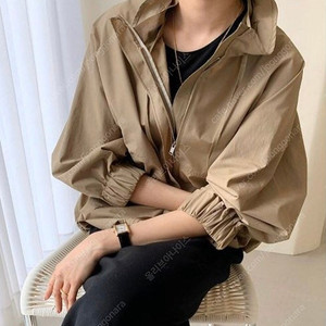 보웬, 테드베이커 , 존스메들리, 유에르 , 자라,커버낫 ,아르켓 ,마쥬, 마시모두띠 ,로브로브 ,셀렙샵 ,제너럴아이디어 ,미샤 ,SJSJ