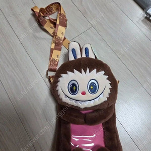 라부부 크로스백