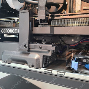 에일리언웨어 데스크탑 r16 13700 rtx 4080 판매합니다.