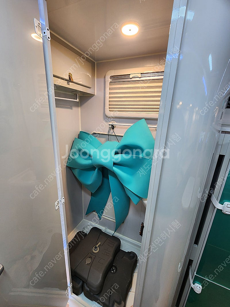 2024년식 스페이스알렌시아 640 푸드트럭 캠핑카 판매합니다! 년식짱짱 옵션 짱짱 가격짱짱짱 출고가1억3천 바로영...--8