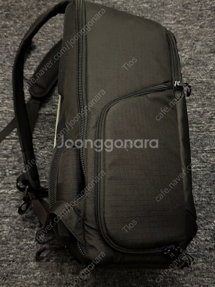 로우프로 플립사이드 BP 400 AW III 판매합니다...--1