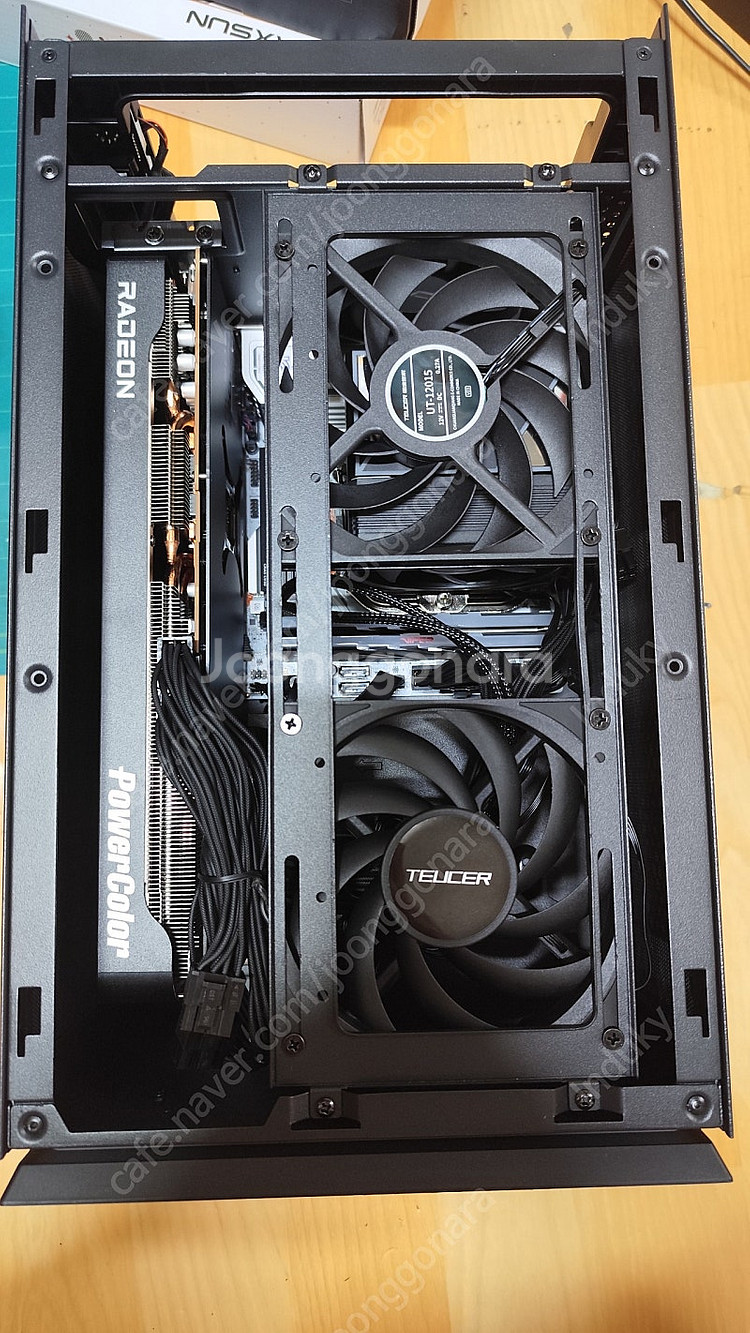 라이젠 9800X3D 본체--2