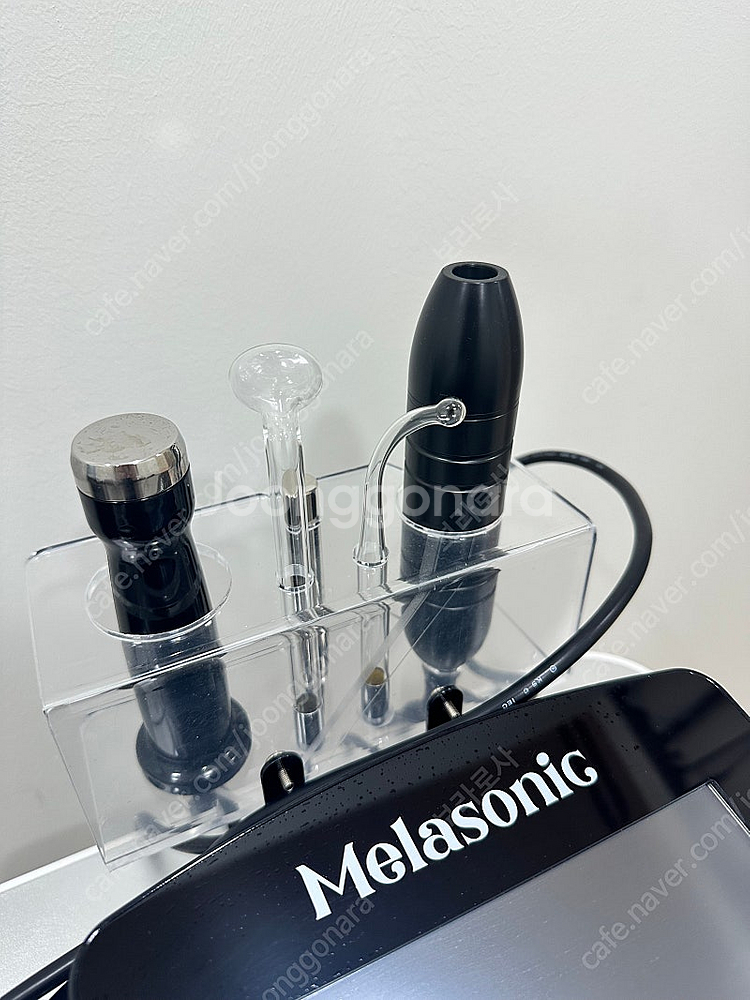 멜라소닉 미용기기 판매합니다.--2