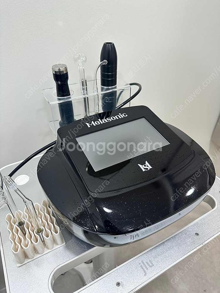멜라소닉 미용기기 판매합니다.--3