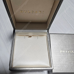 Sale 세일 !! 정품 ] BVLGARI 불가리 반지 박스 / 불가리 미니 목걸이 케이스 / 불가리 목걸이 박스 판매합니다 :)