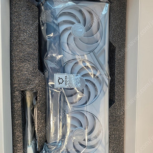 RTX 5080 VULCAN 화이트 판매