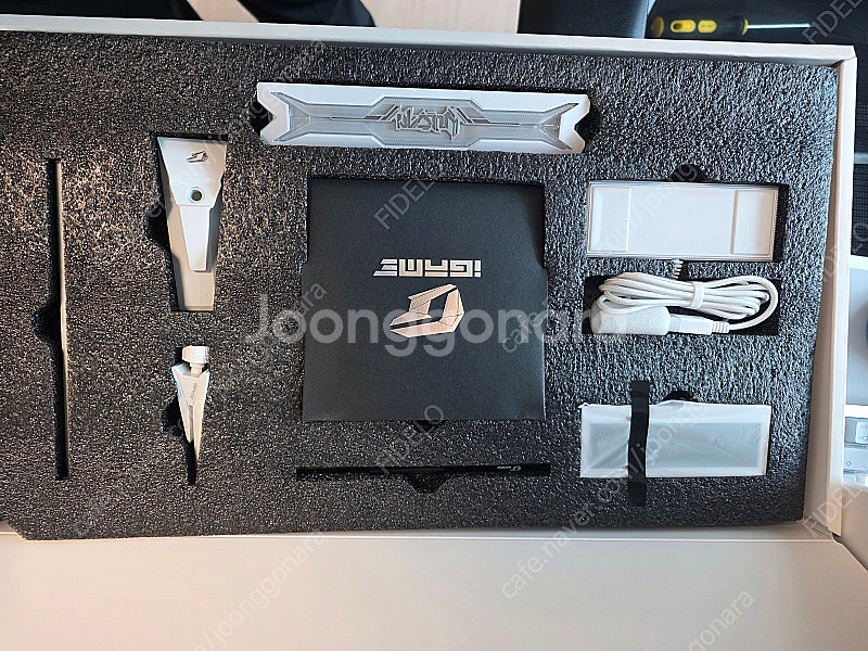 RTX 5080 VULCAN 화이트 판매--1