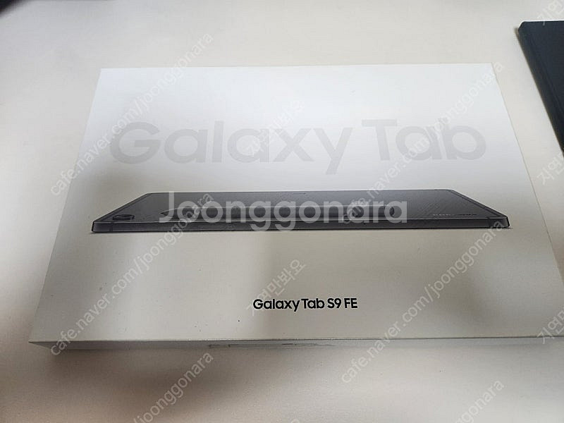 갤럭시탭 s9 fe 실버 실사용 2달미만--0