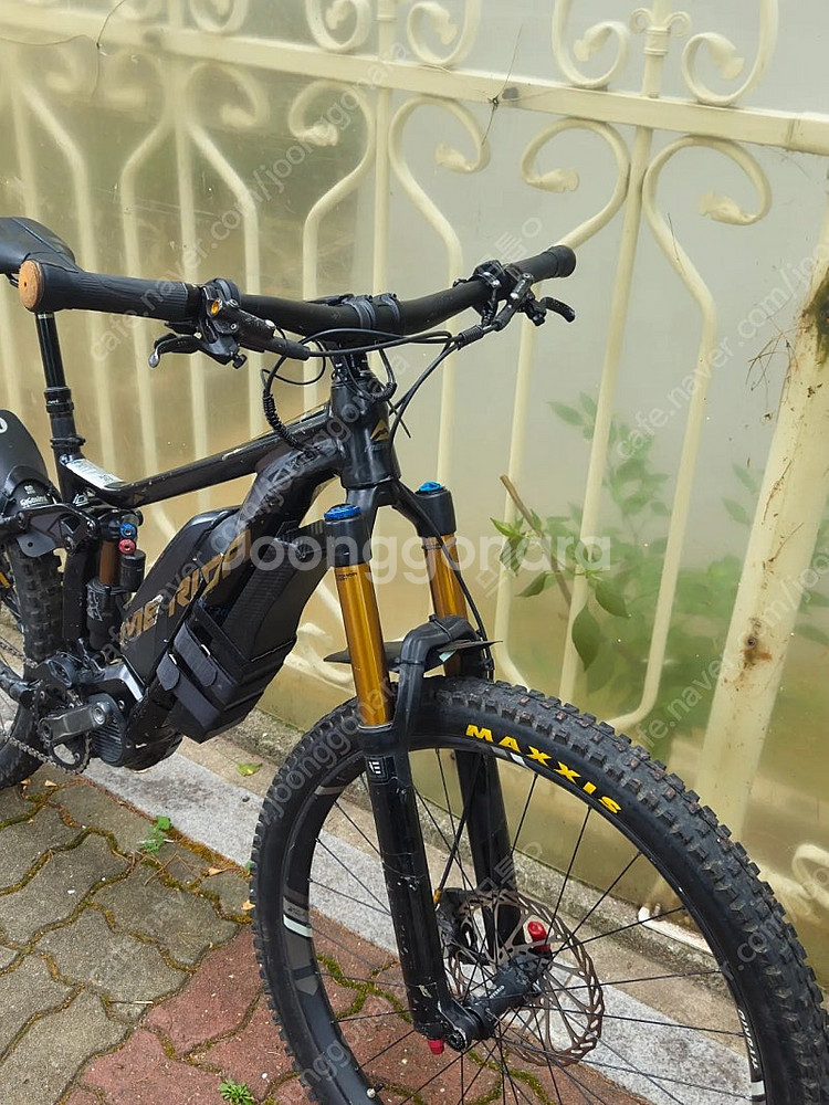 (가격인하)메리다 이원식스티 900e s사이즈 판매합니다 emtb e-mtb 전기자전거 전기산악 자전거--1