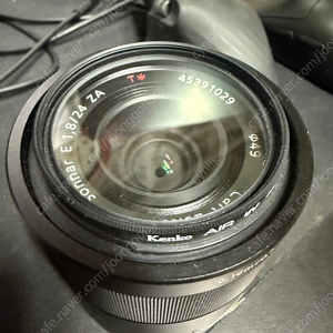 칼이사 렌즈팝니다. 소니 24mm f1.8 za (sel2418z) 최저가