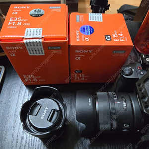 소니 e35f1.8 & e15f1.4G 판매합니다