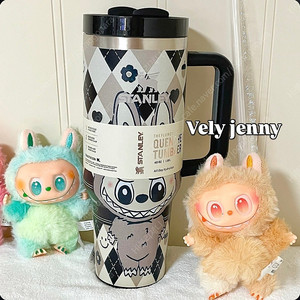 새상품)스탠리st. 라부부 블랙 텀블러+라부부 키링