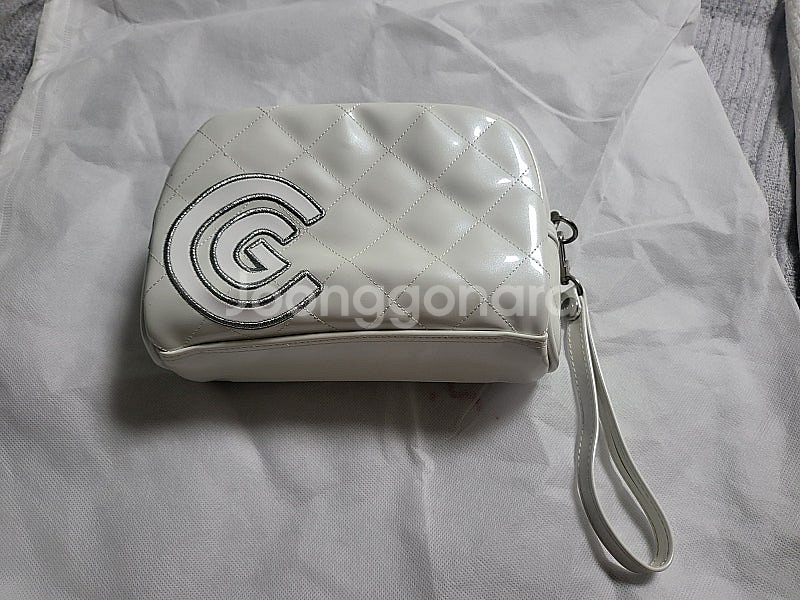 미니파우치(클리브랜드 20cm*11.5cm*5cm)팝니--3