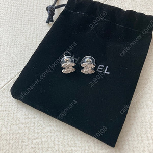 샤넬 업사이클링 미니 귀걸이