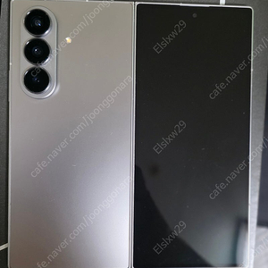 삼성 갤럭시 Z폴드7 실버쉐도우 256GB 팝니다
