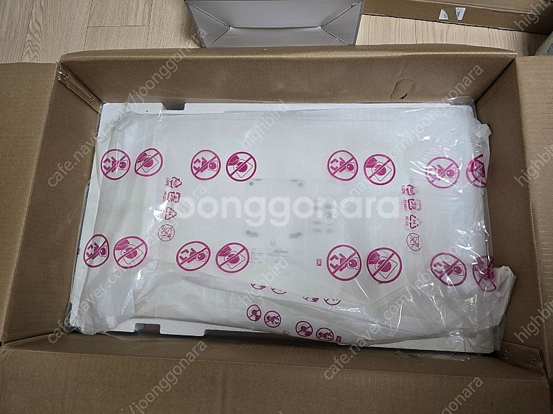 LG 32인치 4k 울트라파인 모니터 32UQ850V--6