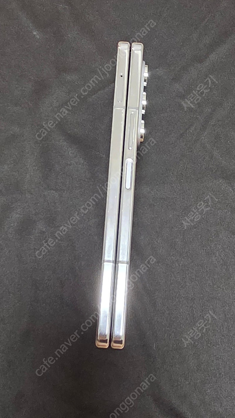 갤럭시 폴드5 512기가 아이스블루 자급제 모델 판매합니다.--4