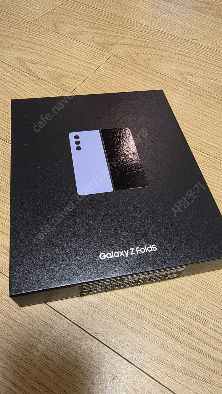 갤럭시 폴드5 512기가 아이스블루 자급제 모델 판매합니다.--7