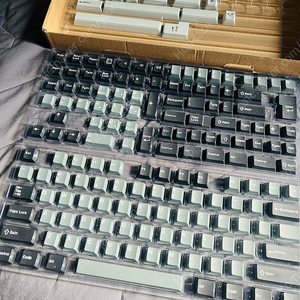 CMK 아폴로 PBT 이중사출 176키 키캡 팝니다.