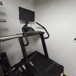 런웨이200 경사조절 러닝머신 + 스마트TV (초A급)