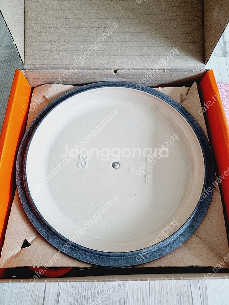 르크루제 멀티냄비(22cm)1개+프릴접시2개+플라워접시...--3