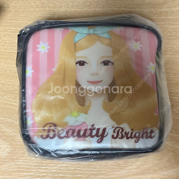 새상품) 에나멜 화장품 파우치--0