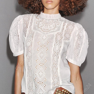 자라 자수 펀칭 블라우스 새상품 라지
