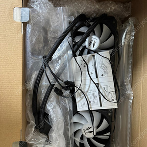 Cpu 수냉쿨러 3rsys int360 팔아요!