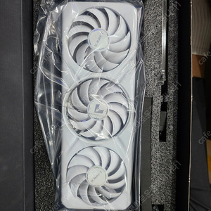 icraft b580 화이트 3팬 intel arc
