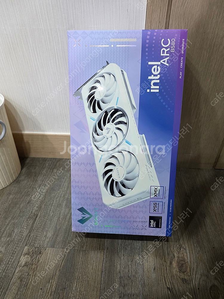 icraft b580 화이트 3팬 intel arc--1