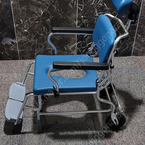 미키코리아 PT-300 목욕휠체어 샤워의자 신품급 중고