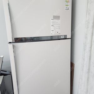LG 2도어 냉장고 사용 1년 거의 새상품 수원