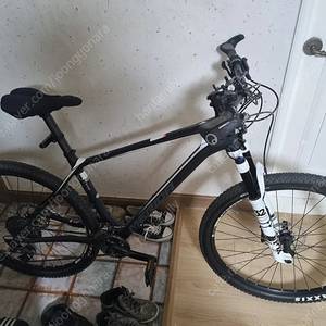 천안 아산 메리다 빅세븐 풀xt 카본 mtb 자전거 팝니다.