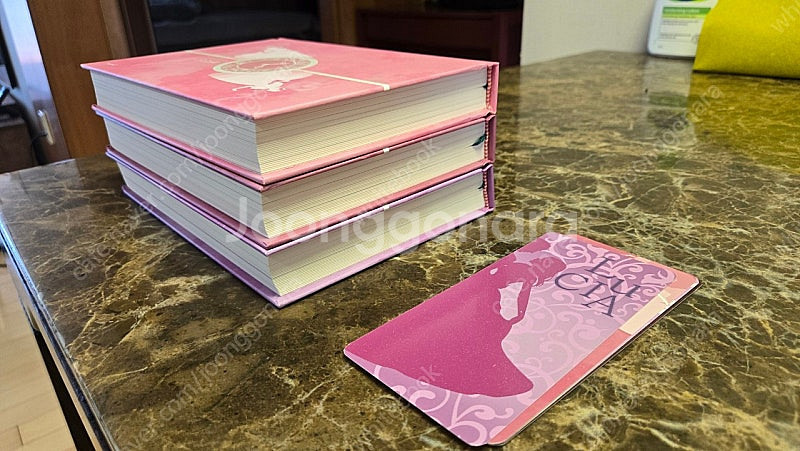 루시아 (1~3) 개인지 양장본,책갈피5장--0