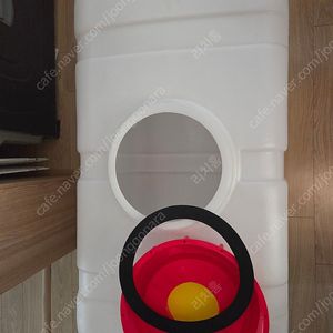 캠핑용 대용량물탱크 200리터 판매합니다.