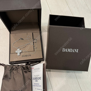 다미아니 벨에포크 미듐 새상품/ 골든듀 모닝듀 테니스팔찌 7p/ 미꼬 람파스귀걸이 12mm/ 골든듀 카이 귀걸이/ 티파니 티와이어 뱅글