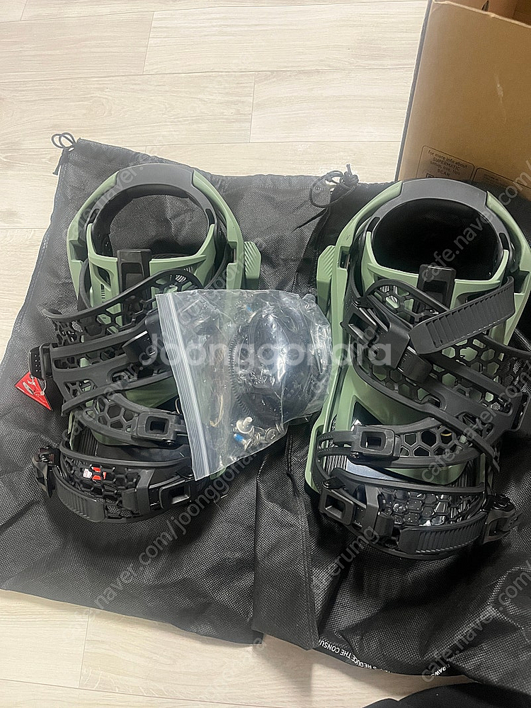 니데커 슈퍼매틱 바인딩 올리브 2425--0