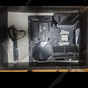 Asus ROG Maximus XI Extreme (z390 최상급보드) 메인보드