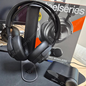 Arctis Nova Pro 게이밍 헤드셋 판매합니다.
