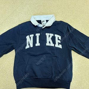 나이키키즈 카라 맨투맨