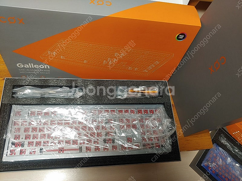 커스텀키보드 COX 갤리온 CNC 풀 알루미늄 RGB 기계식 커스텀 베어본 (다크그레이.블루)2가지--2