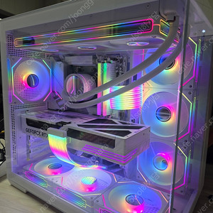 (본체) 라이젠7 9800X3D RTX5080 화이트감성 본체 - (새상품)