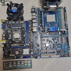ASRock H61M-HVGS 메인보드와 GIGABYTE GA-MA770T-US3 메인보드, 그리고 Intel Core i5-2500 프로세서