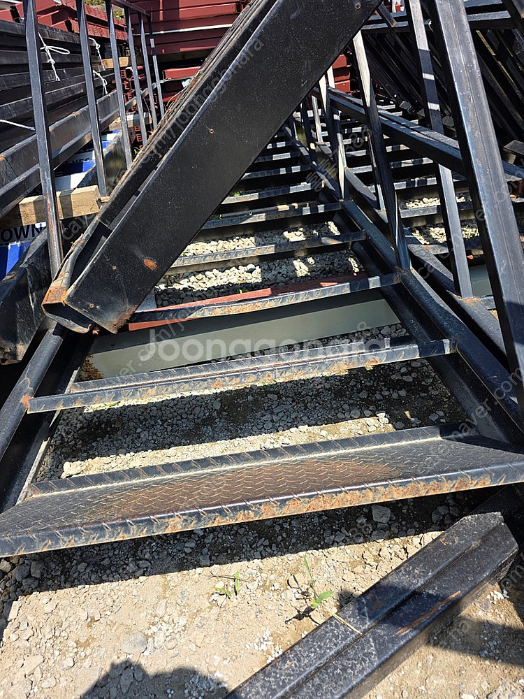 (판매)트라스 삼각트라스 역삼각트라스 일짜트라스 계당 합판 바닥자재 C형강 컨테이너 콘테이너 H빔--5