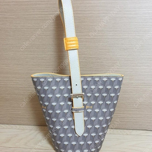 듀벳 페더 피카백 s사이즈 판매합니다