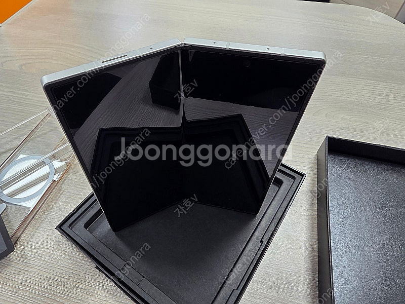 갤럭시 Z 폴드6 1TB 자급제폰--2