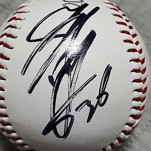 이승엽 선수 싸인볼 팔아요 이미지
