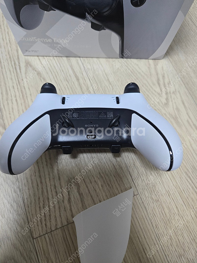 [직거래] 듀얼센스 엣지 팝니다.--1